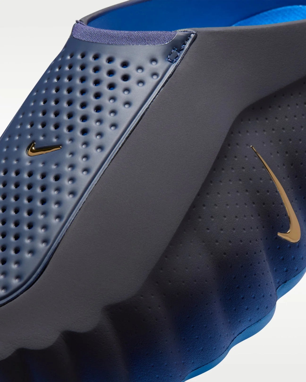 Nike Mind 001 Men's Pregame Mules