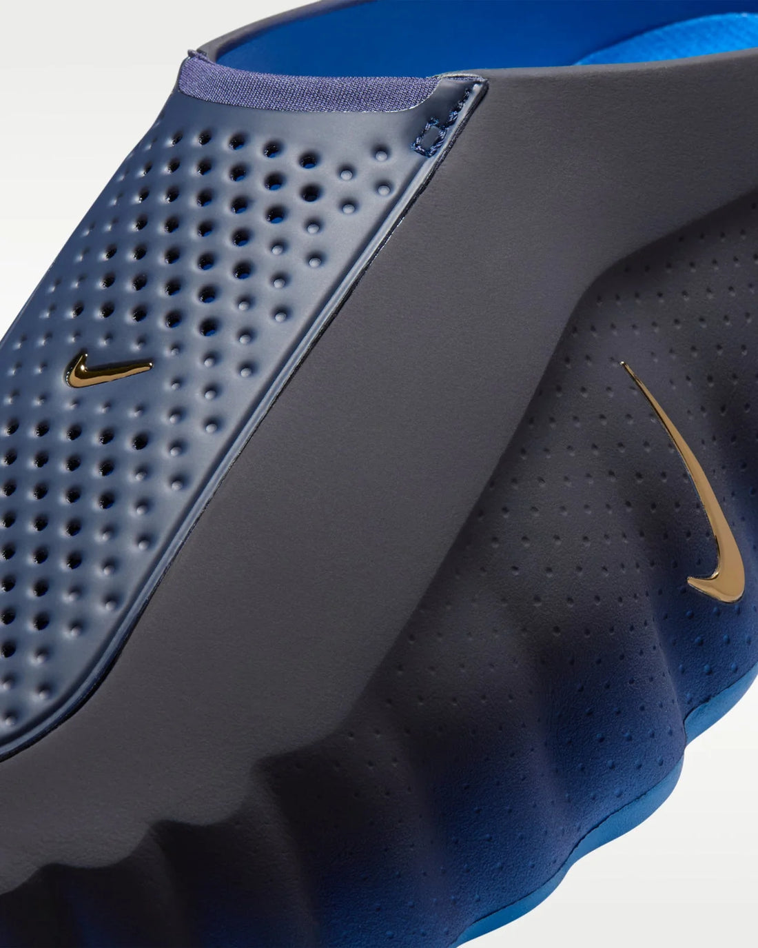 Nike Mind 001 Men's Pregame Mules